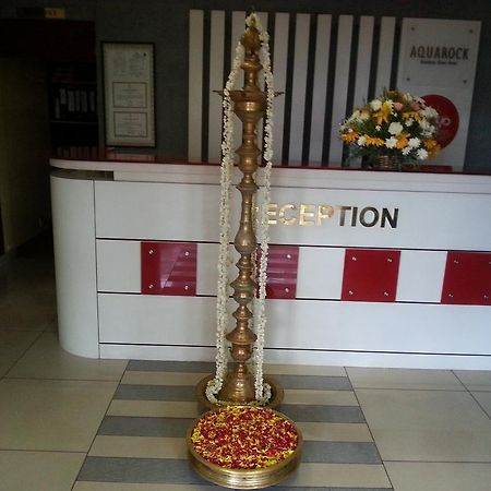 Aquarock Hotel Kazhakuttam Ngoại thất bức ảnh