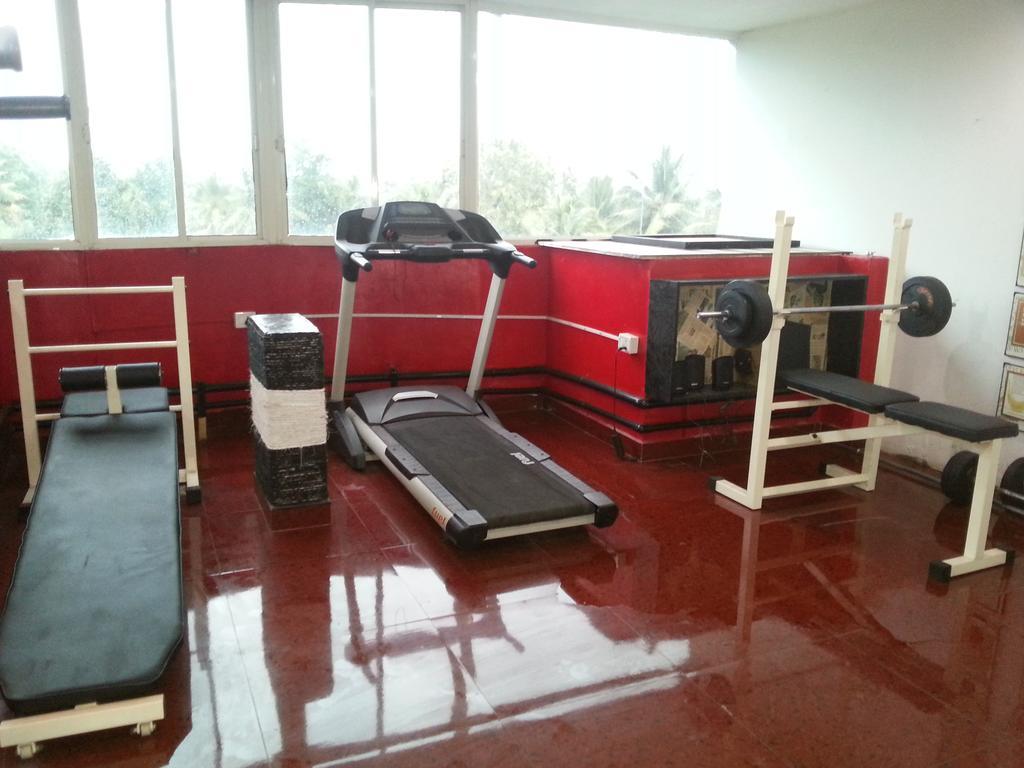 Aquarock Hotel Kazhakuttam Ngoại thất bức ảnh